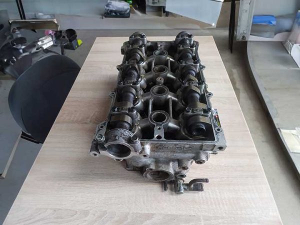 Mazda Familia 1.8 Orijinal Silindir Kapağı 1996-1998