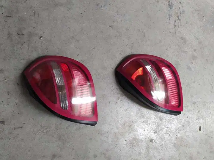 Almera HB Orjinal stop 2001-2003